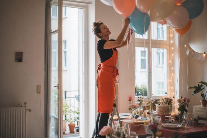 Eventdekoration wird aufgebaut